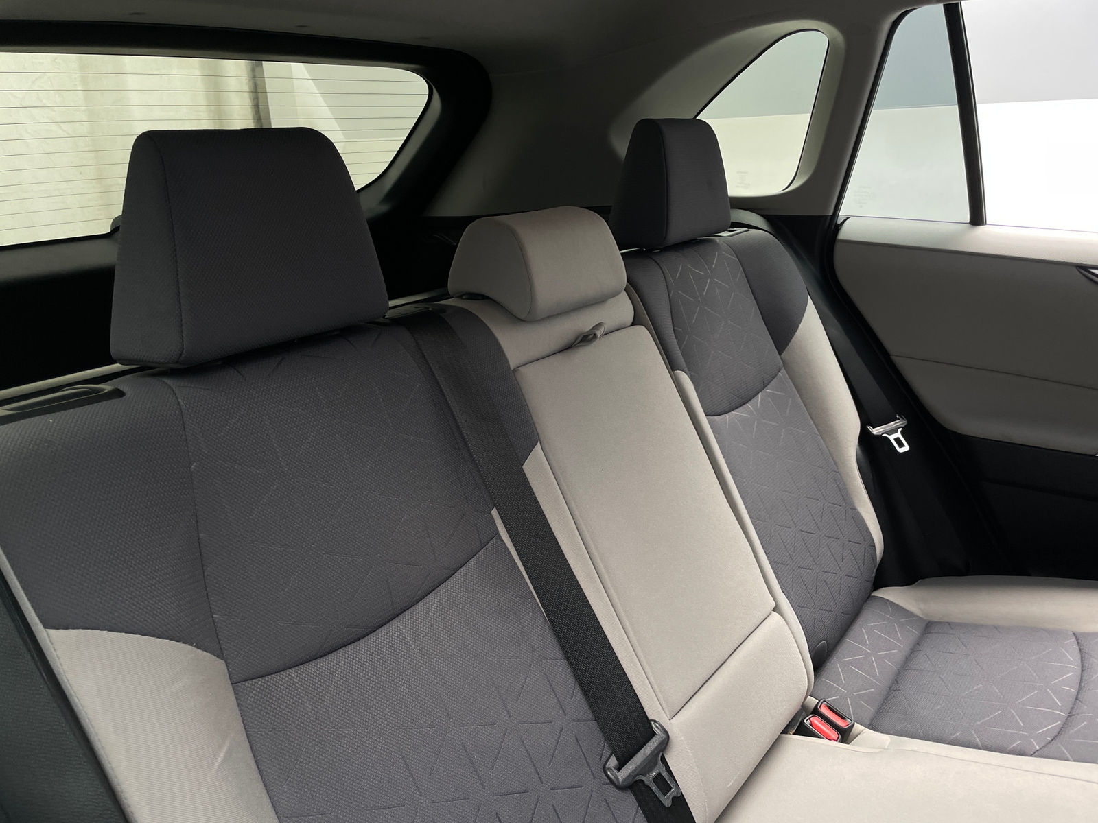 Thumbnail: 2021 Toyota RAV4 - 6