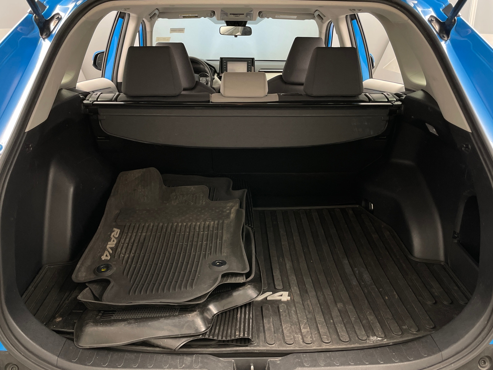 Thumbnail: 2021 Toyota RAV4 - 7