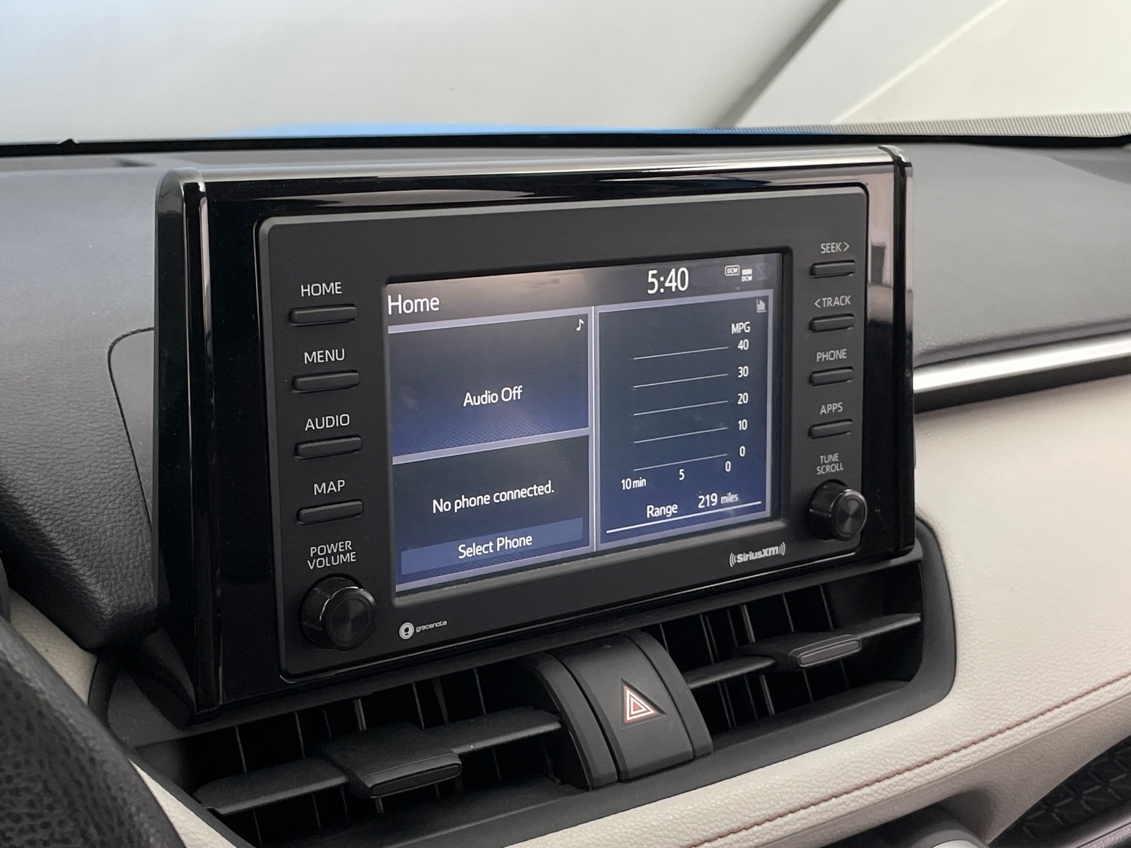 Thumbnail: 2021 Toyota RAV4 - 4