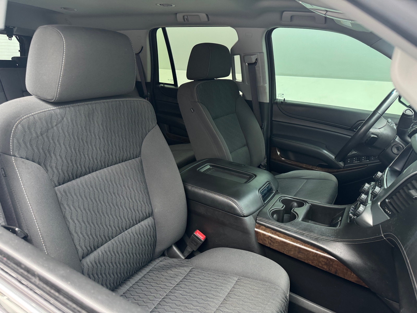 Thumbnail: 2016 Chevrolet Tahoe - 2