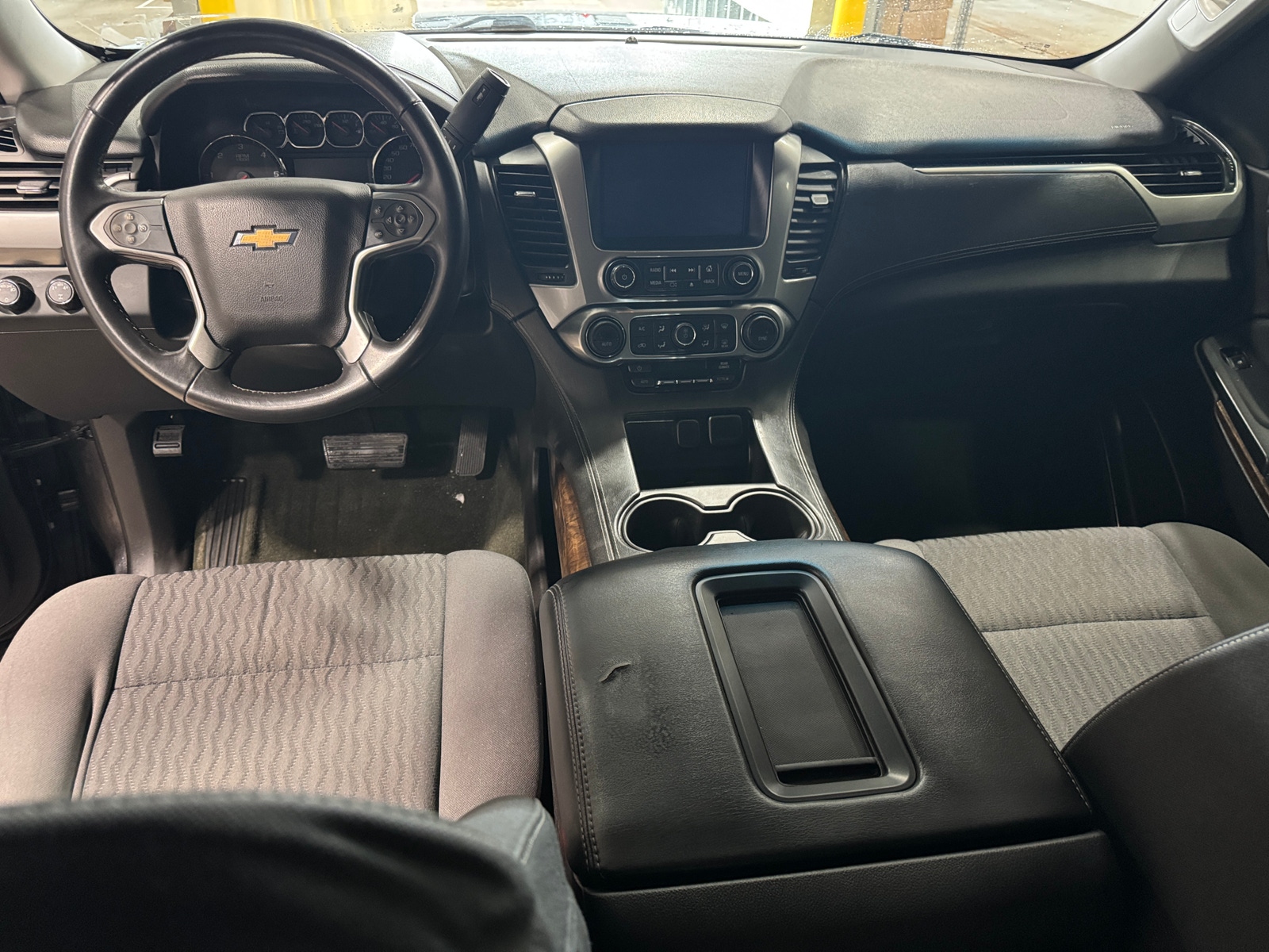 Thumbnail: 2016 Chevrolet Tahoe - 3