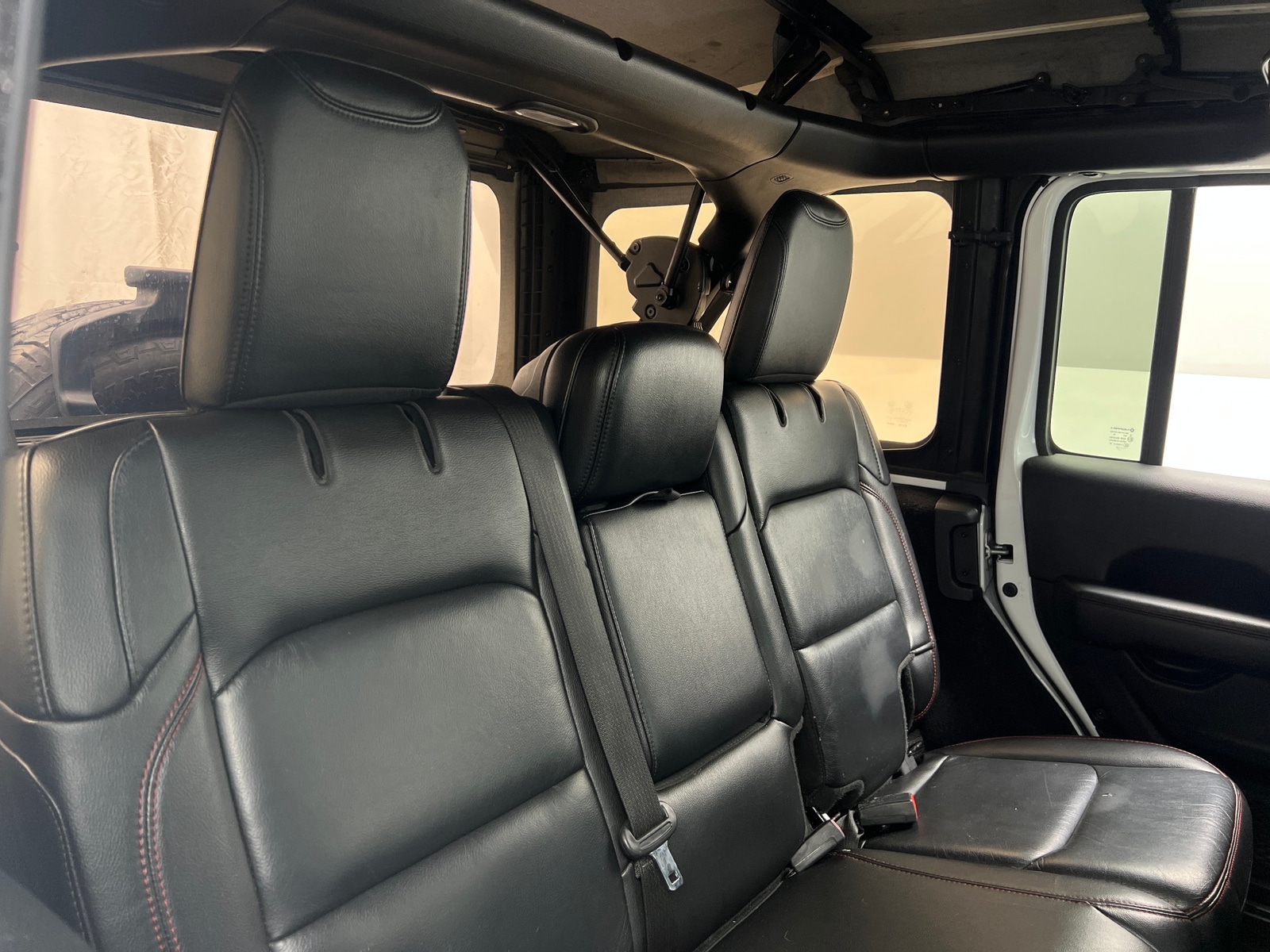 Thumbnail: 2019 Jeep Wrangler - 5