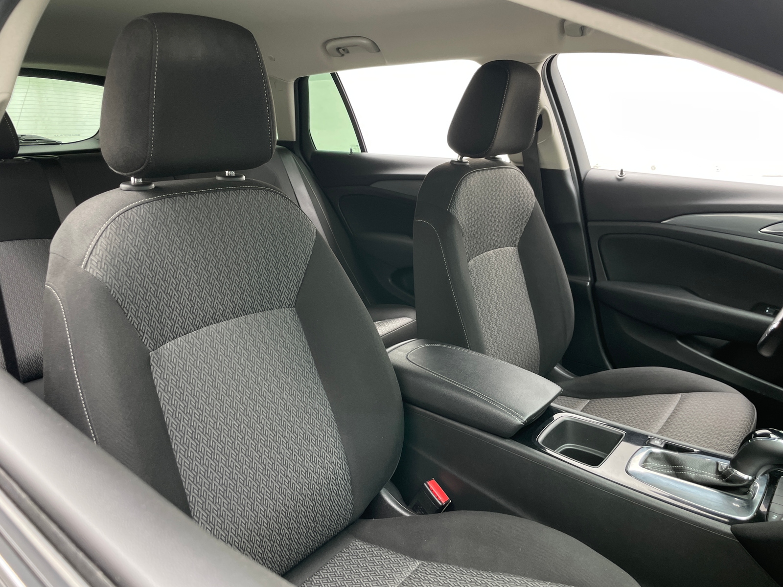 Thumbnail: 2019 Buick Regal - 2