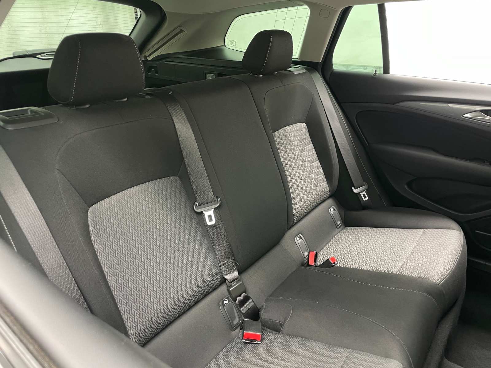 Thumbnail: 2019 Buick Regal - 6