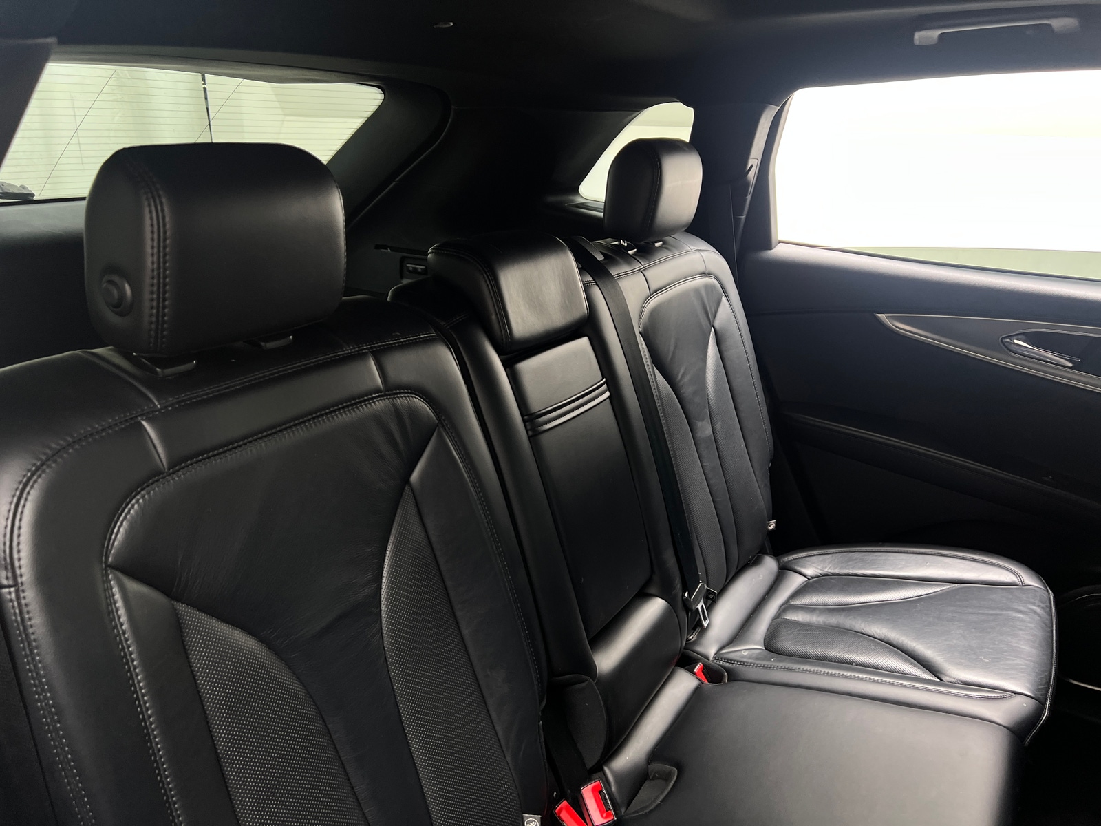 Thumbnail: 2019 Lincoln Nautilus - 5