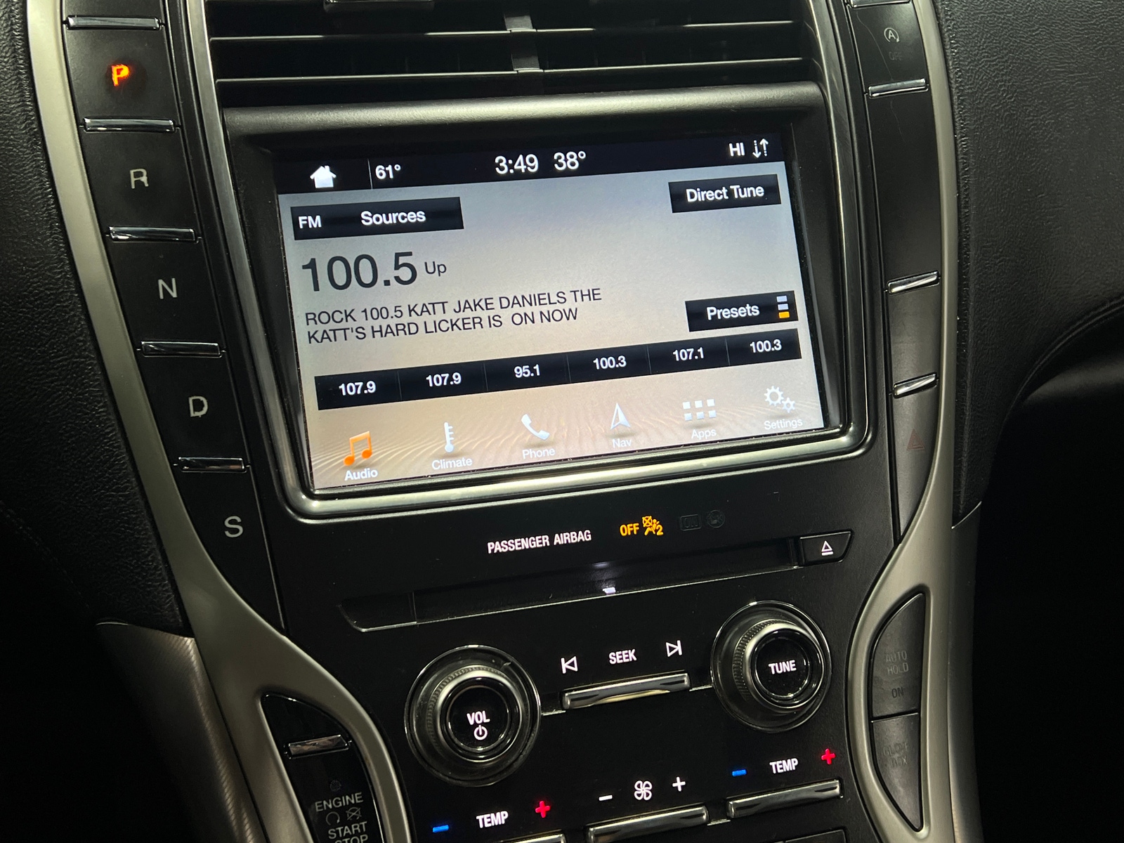 Thumbnail: 2019 Lincoln Nautilus - 3