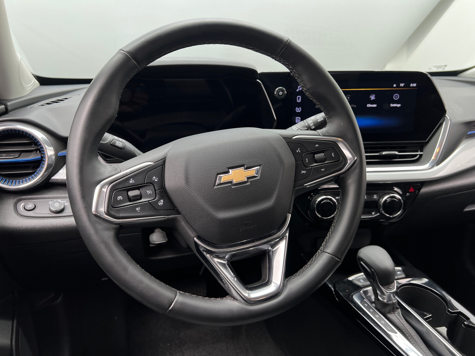 Thumbnail: 2025 Chevrolet Trax - 5