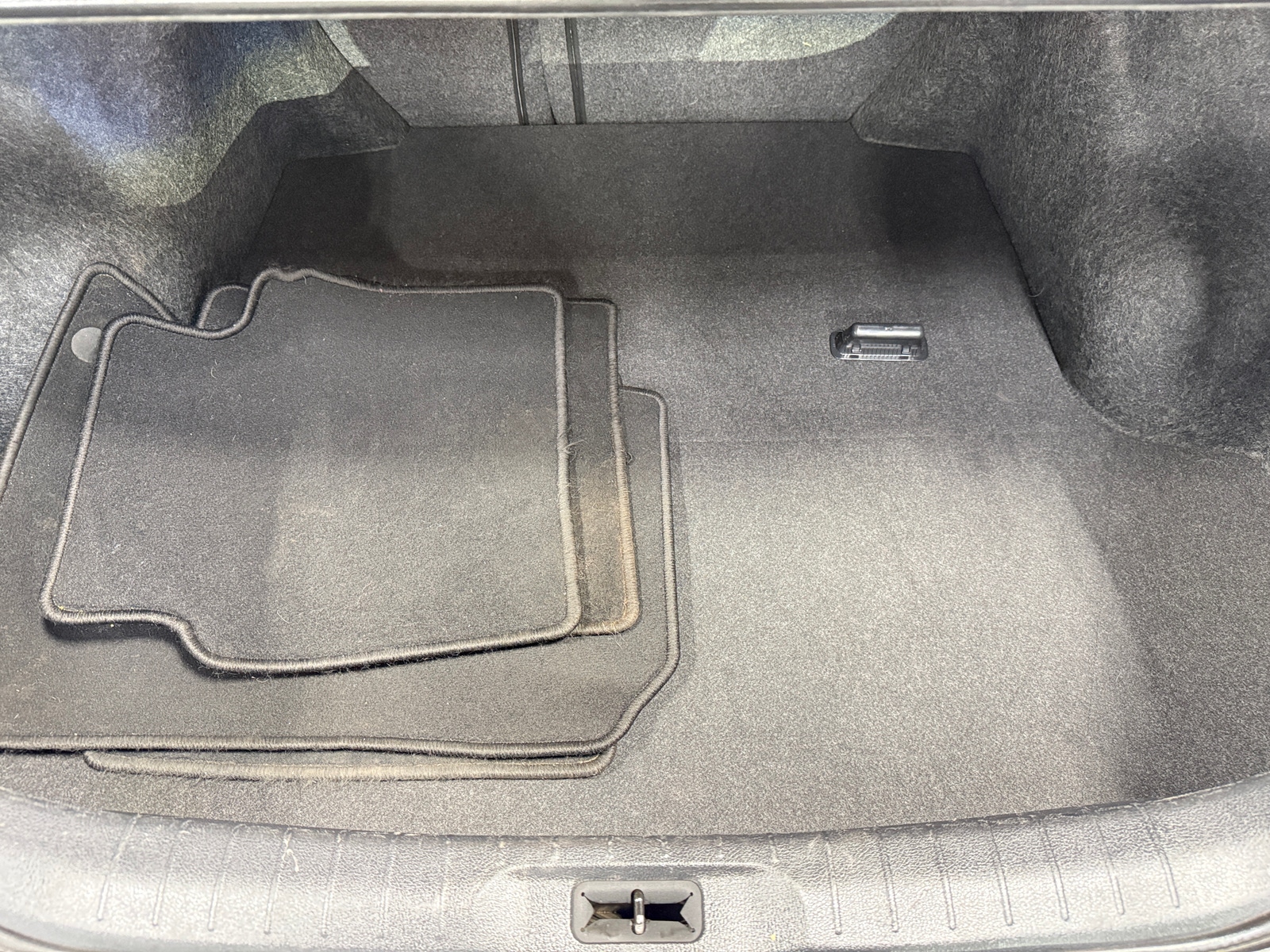 Thumbnail: 2019 Nissan Altima - 7