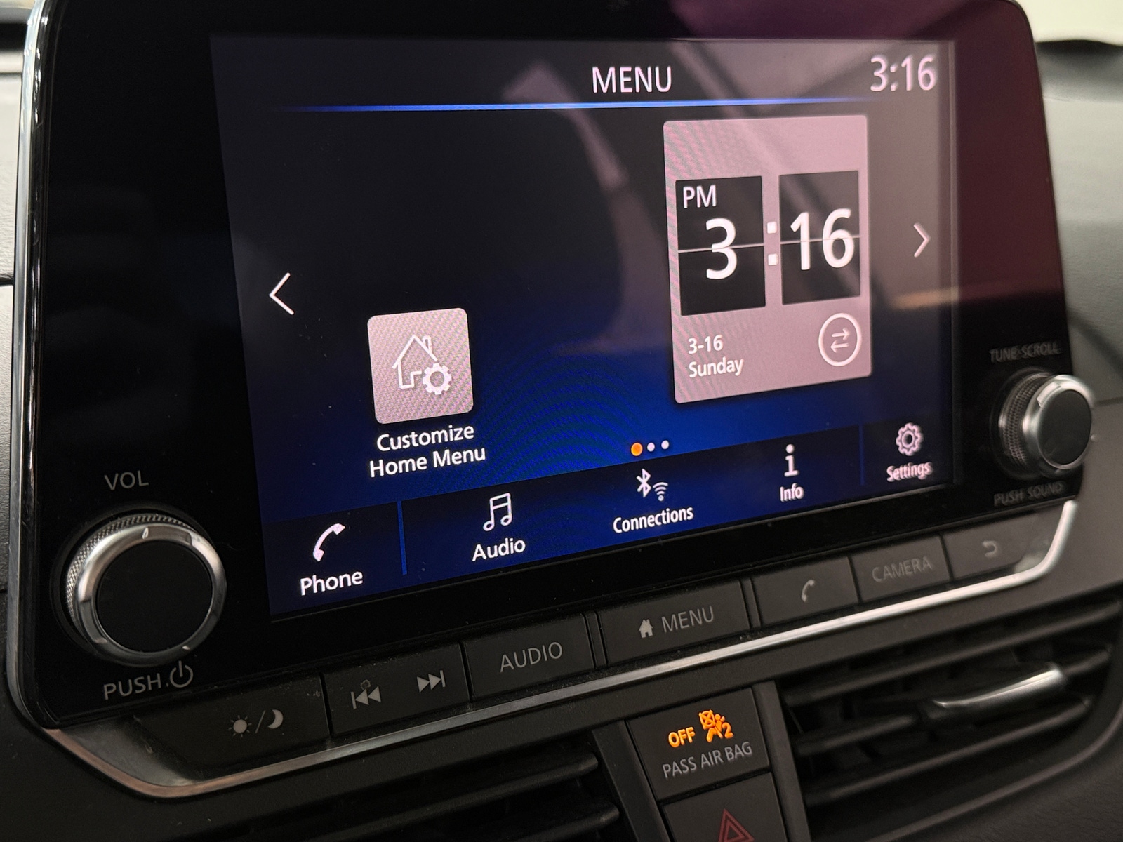 Thumbnail: 2019 Nissan Altima - 4