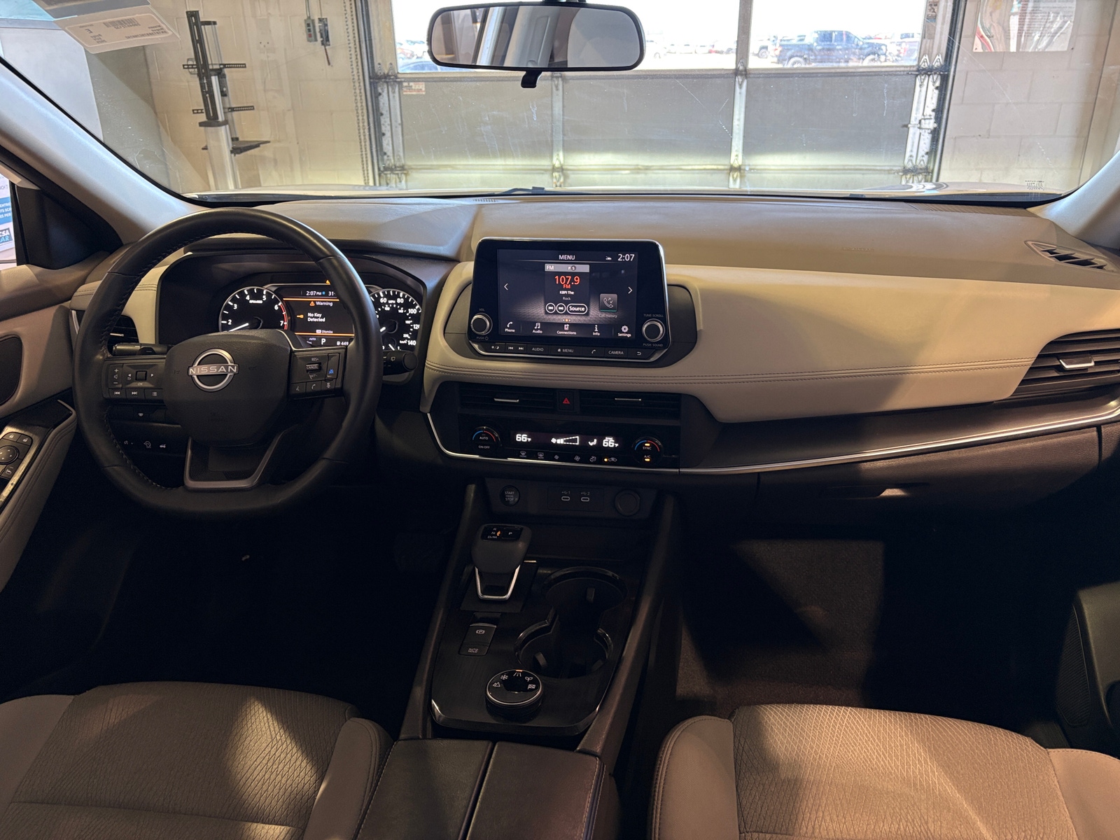 Thumbnail: 2025 Nissan Rogue - 3