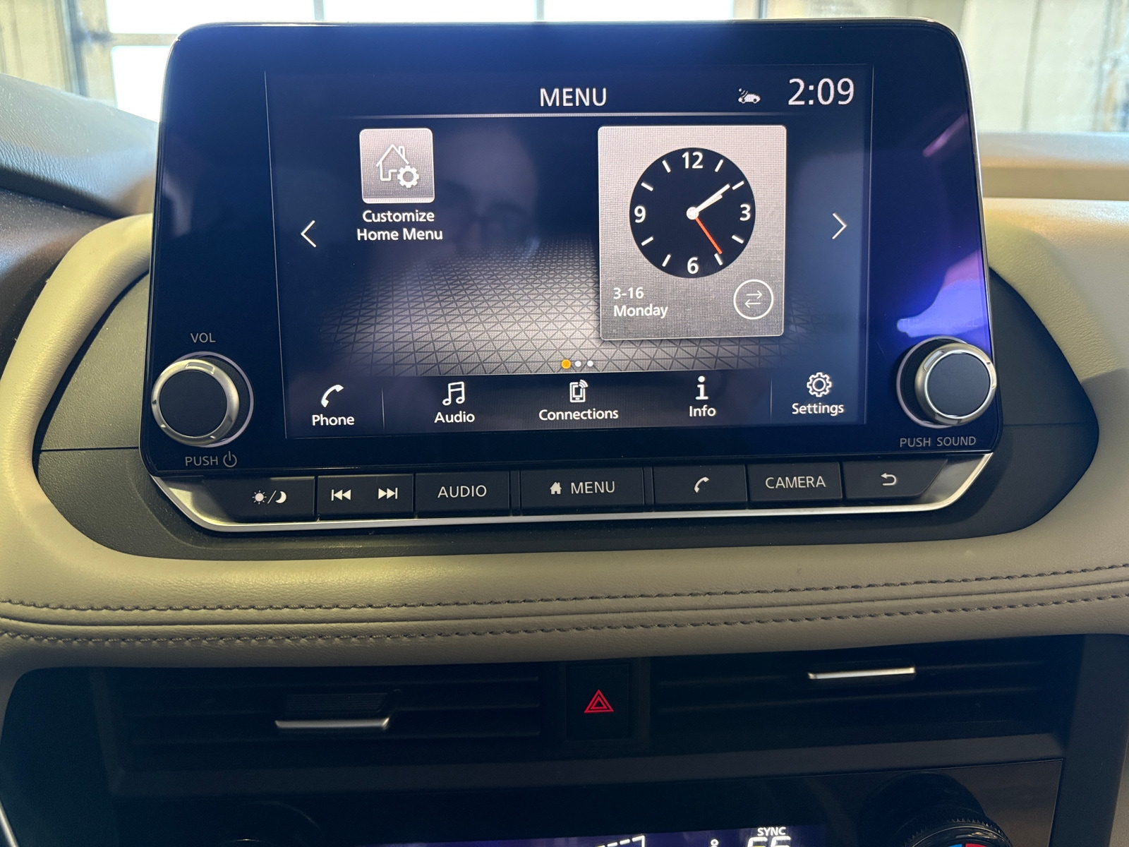 Thumbnail: 2025 Nissan Rogue - 4