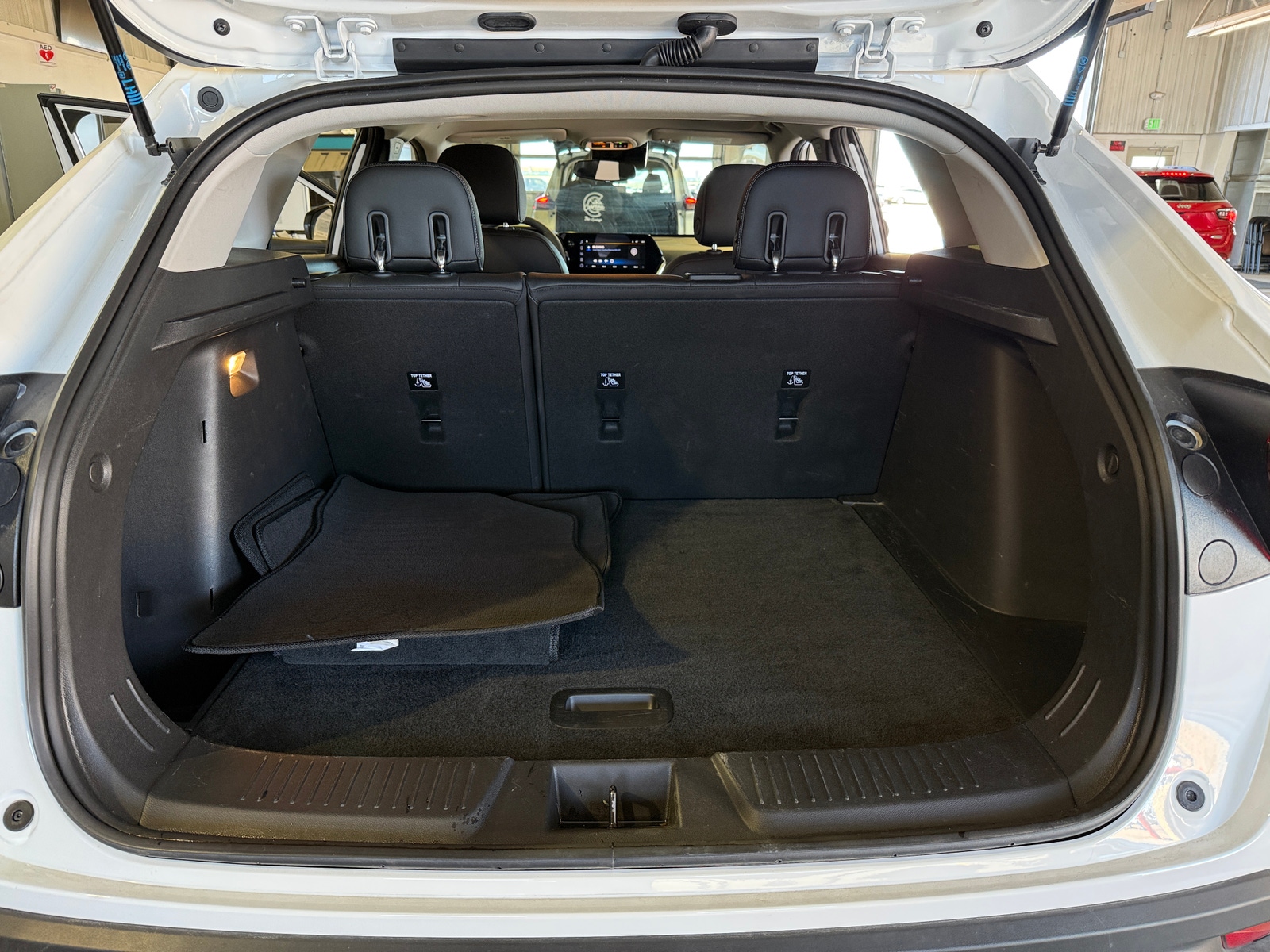 Thumbnail: 2025 Chevrolet Trax - 7