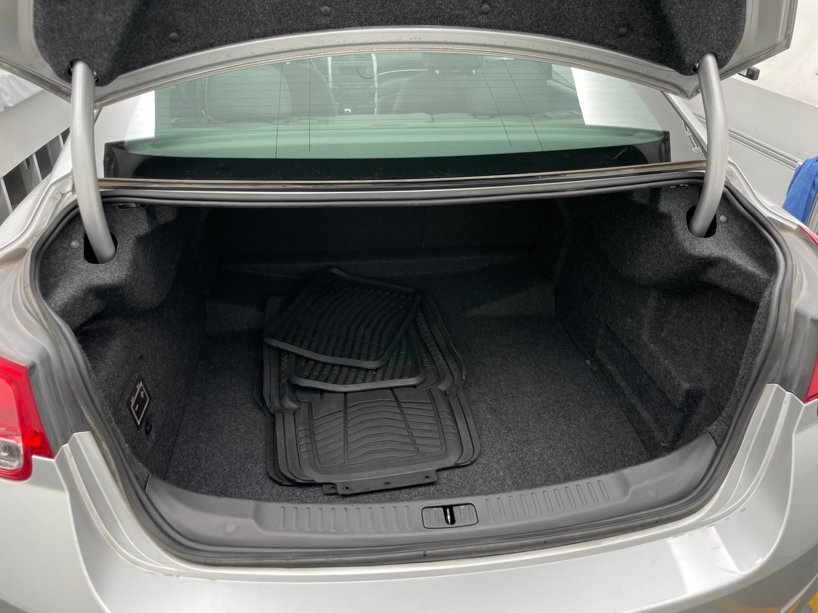 Thumbnail: 2015 Chevrolet Malibu - 7