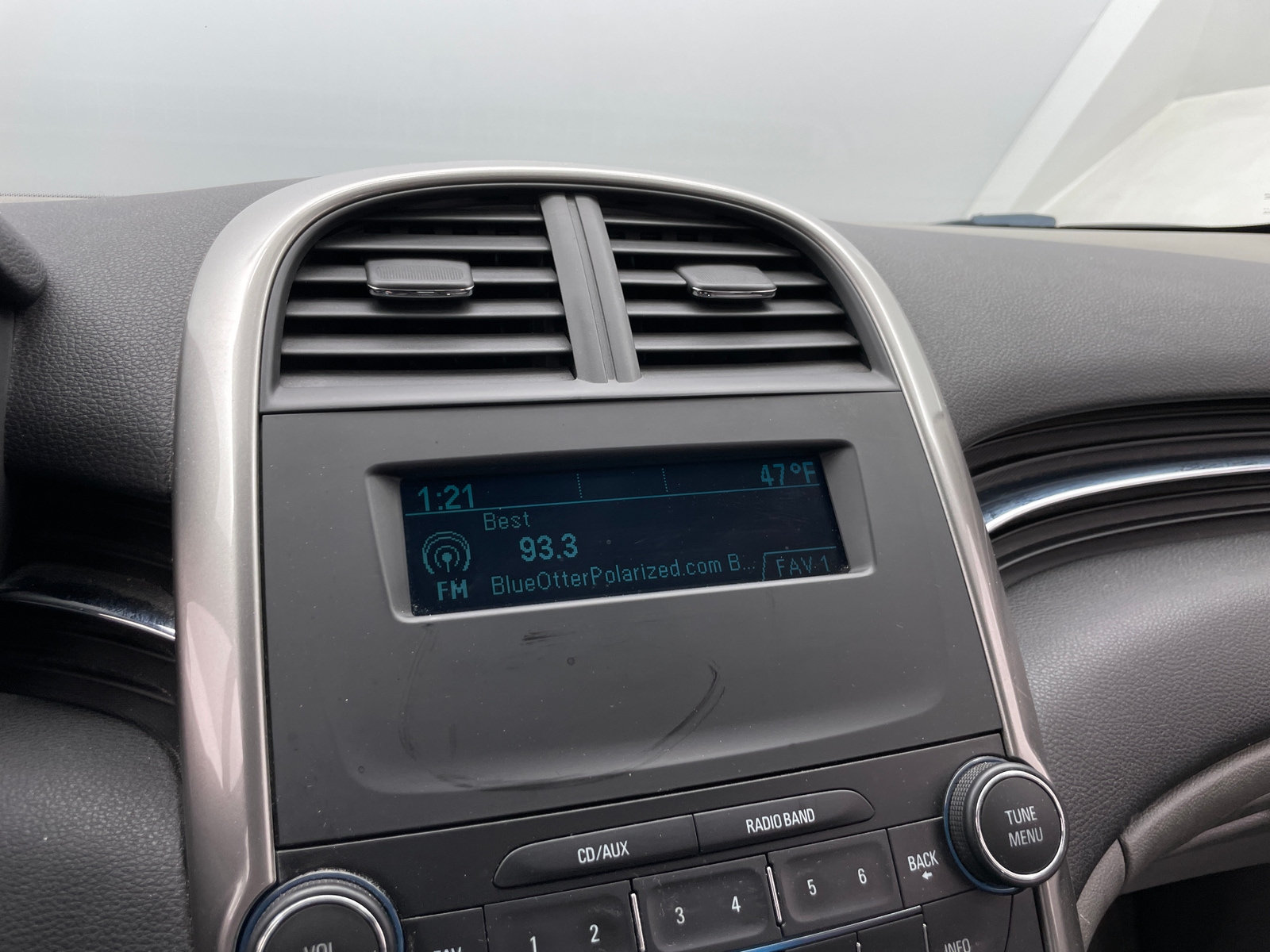 Thumbnail: 2015 Chevrolet Malibu - 4