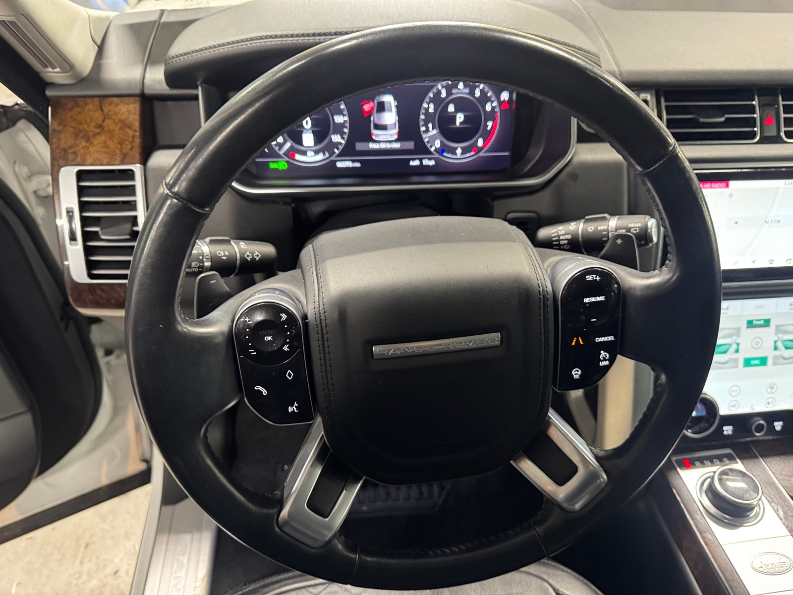 Thumbnail: 2020 Land Rover Range Rover - 4