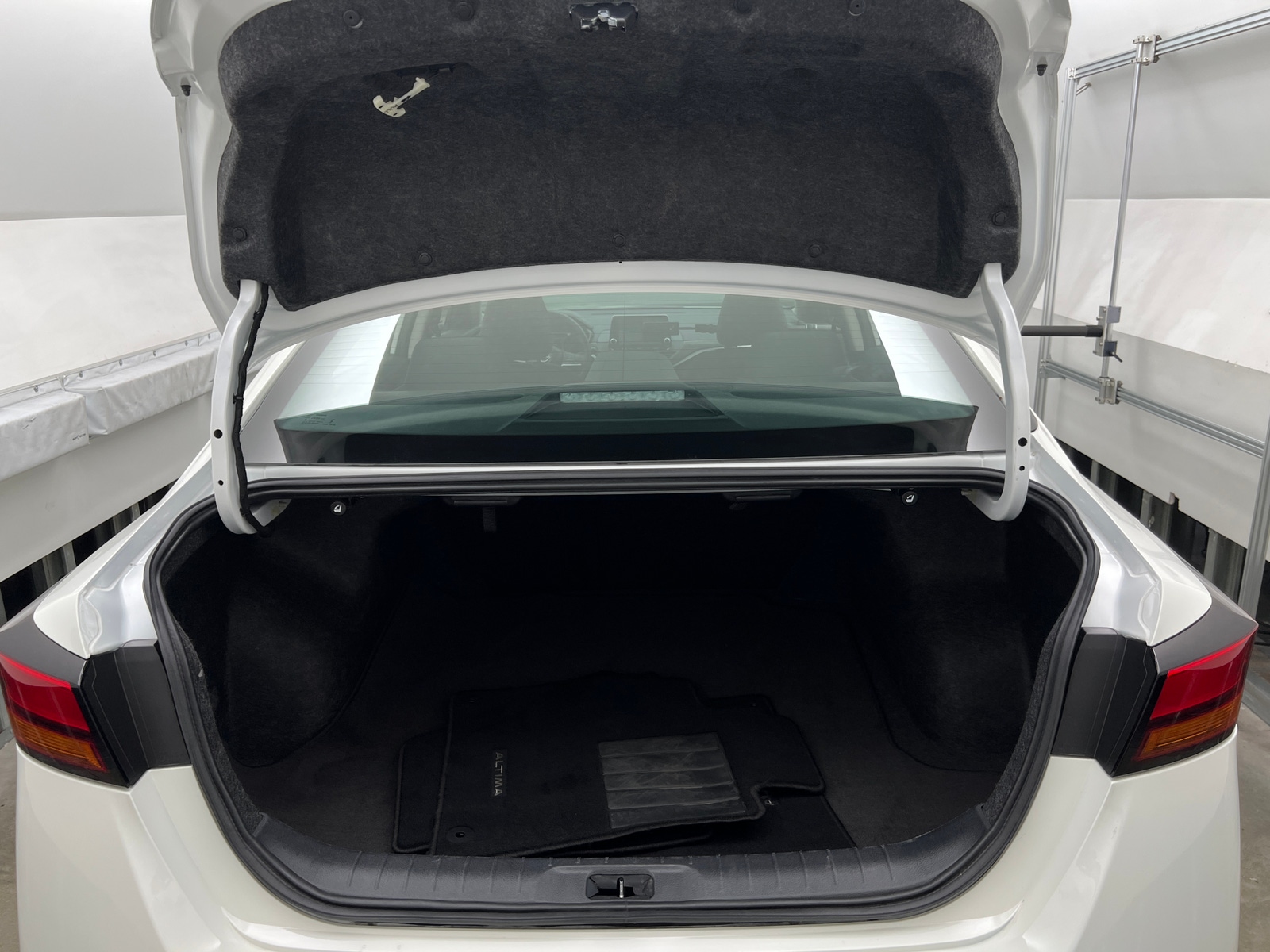 Thumbnail: 2025 Nissan Altima - 7