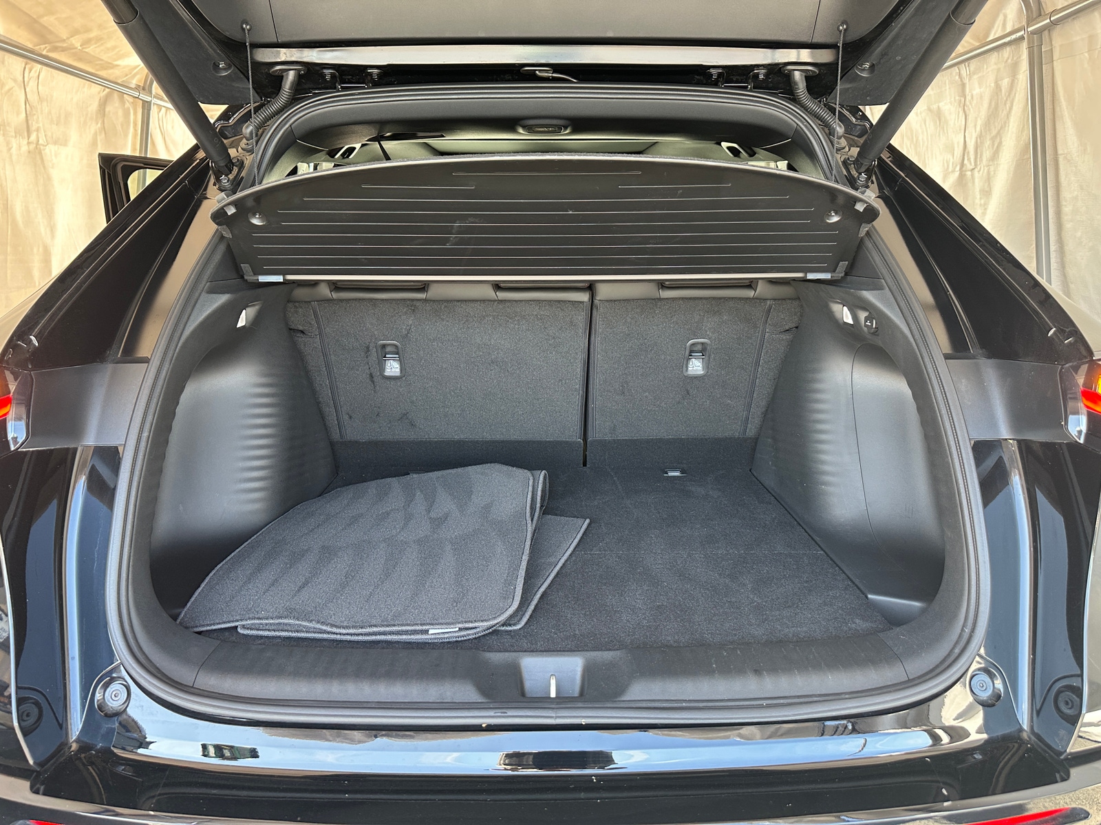 Thumbnail: 2025 Acura ADX - 6