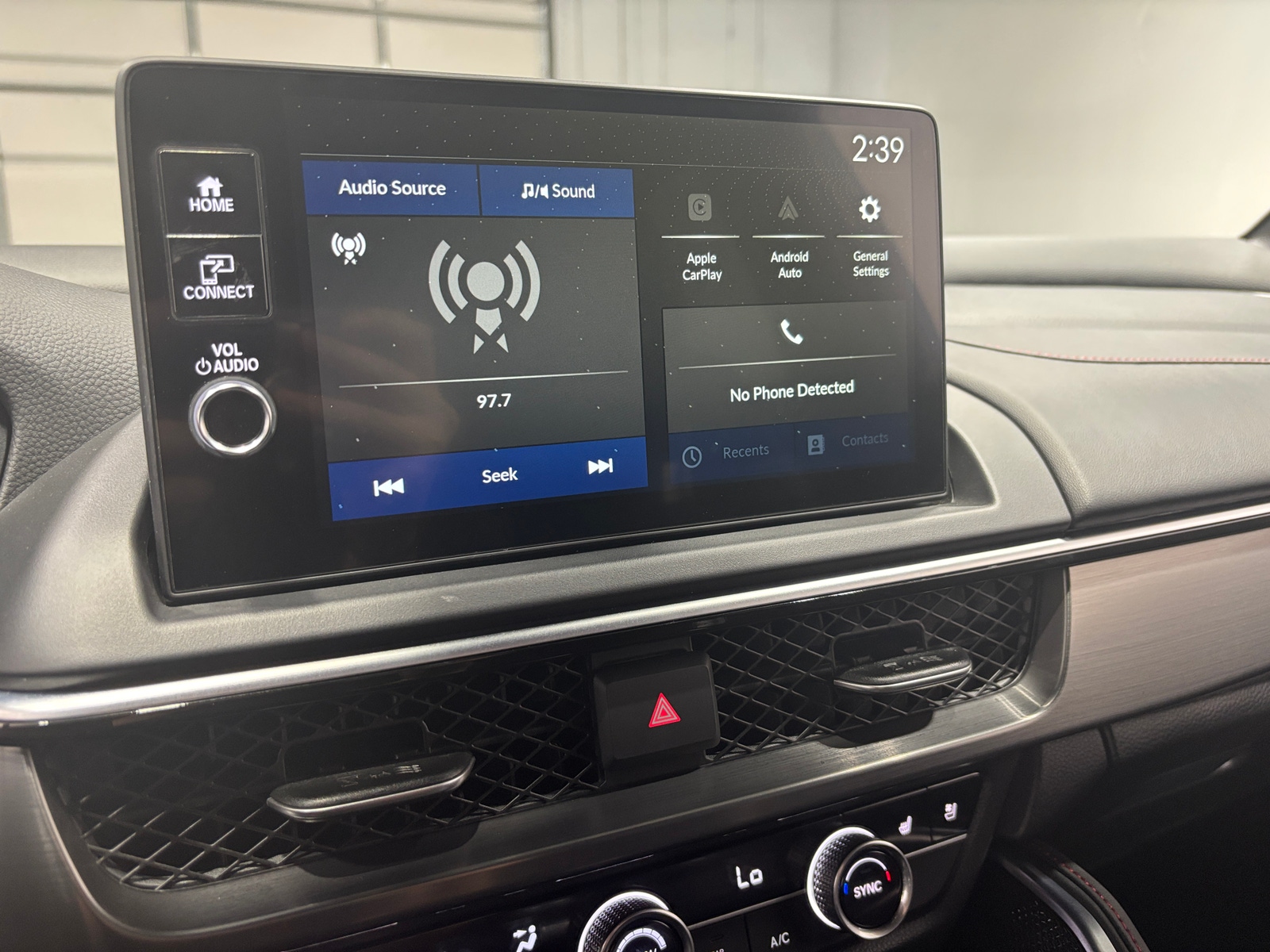 Thumbnail: 2025 Acura ADX - 3