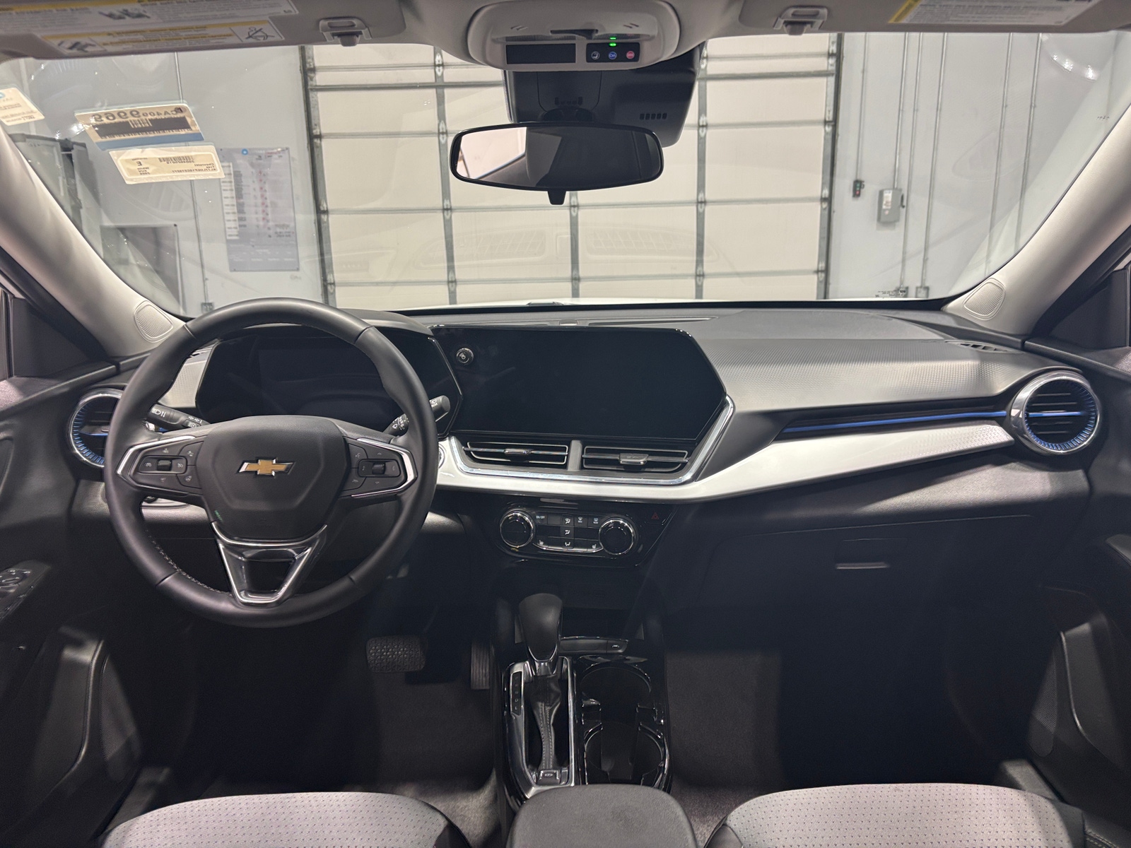 Thumbnail: 2025 Chevrolet Trax - 3