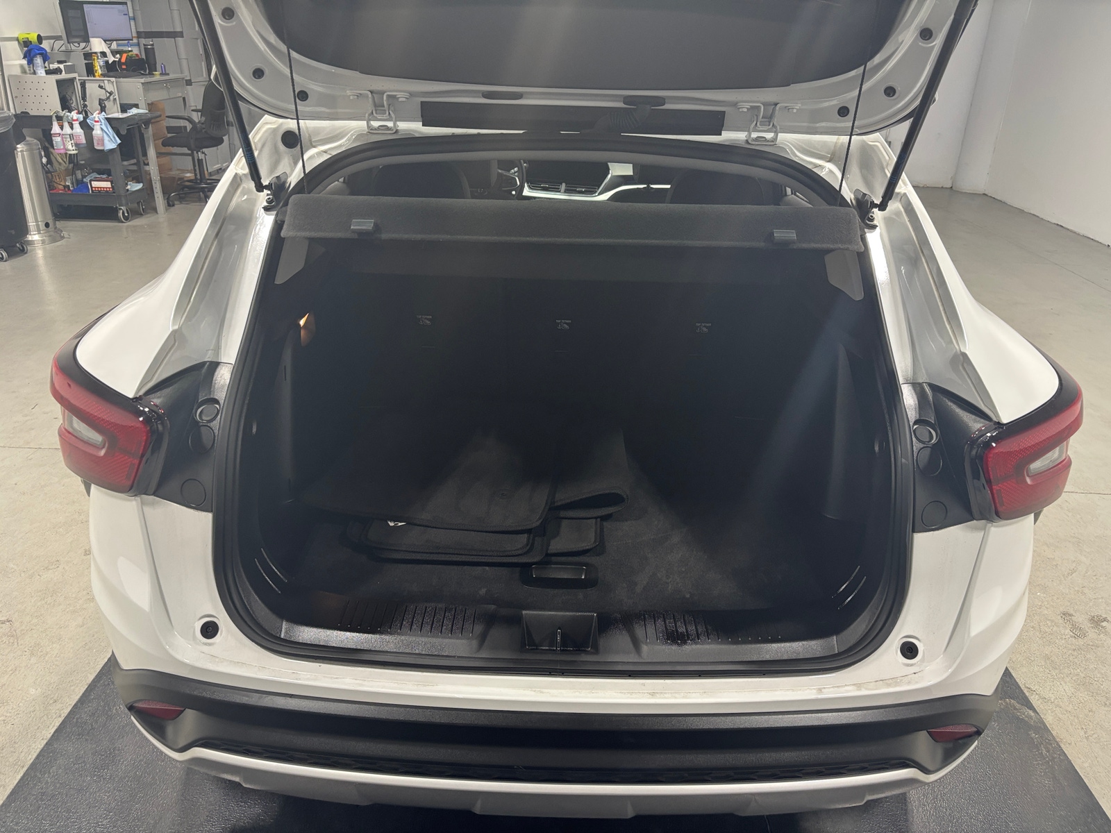 Thumbnail: 2025 Chevrolet Trax - 7