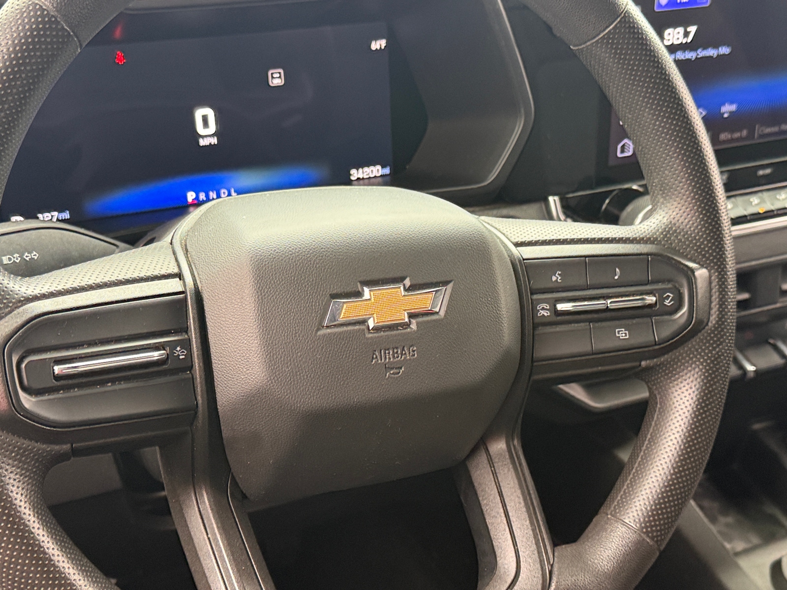 Thumbnail: 2024 Chevrolet Colorado - 5