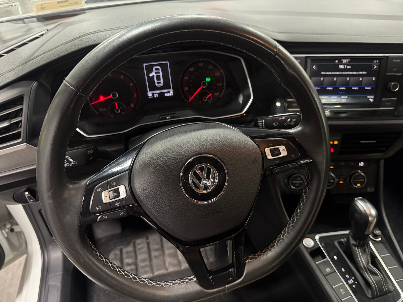 Thumbnail: 2021 Volkswagen Jetta - 4