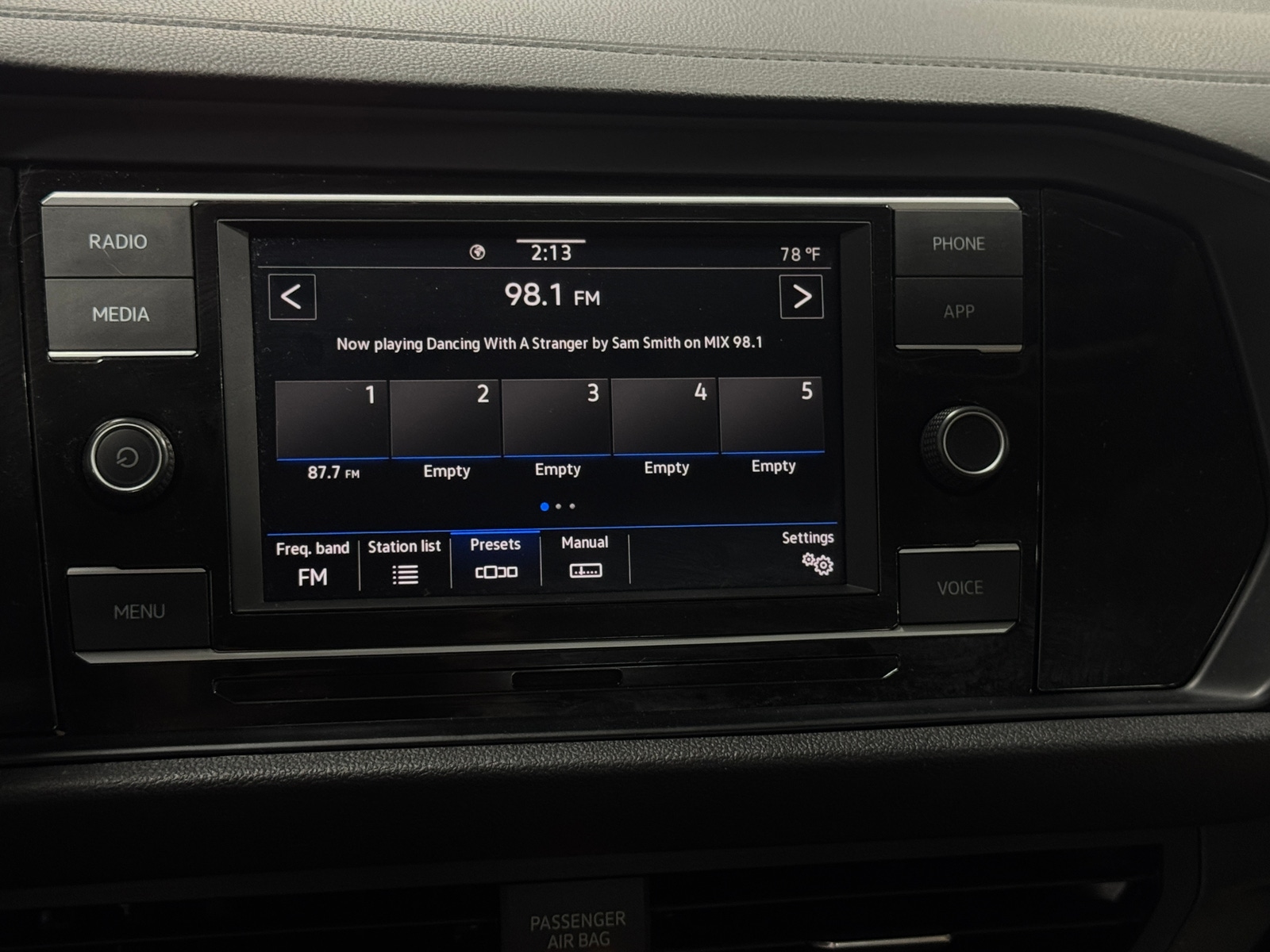 Thumbnail: 2021 Volkswagen Jetta - 3