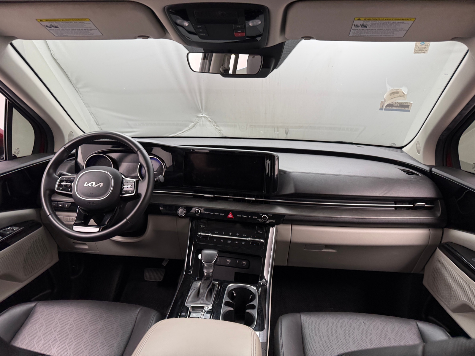 Thumbnail: 2023 Kia Carnival - 2