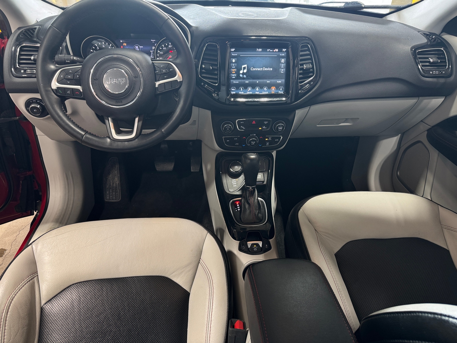 Thumbnail: 2018 Jeep Compass - 2