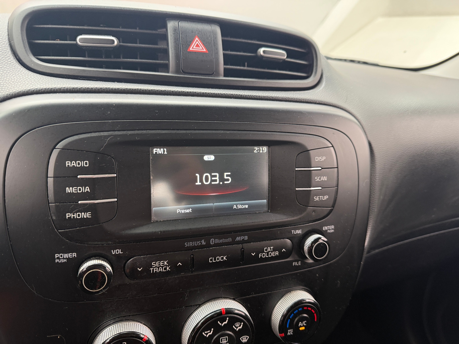 Thumbnail: 2016 Kia Soul - 4