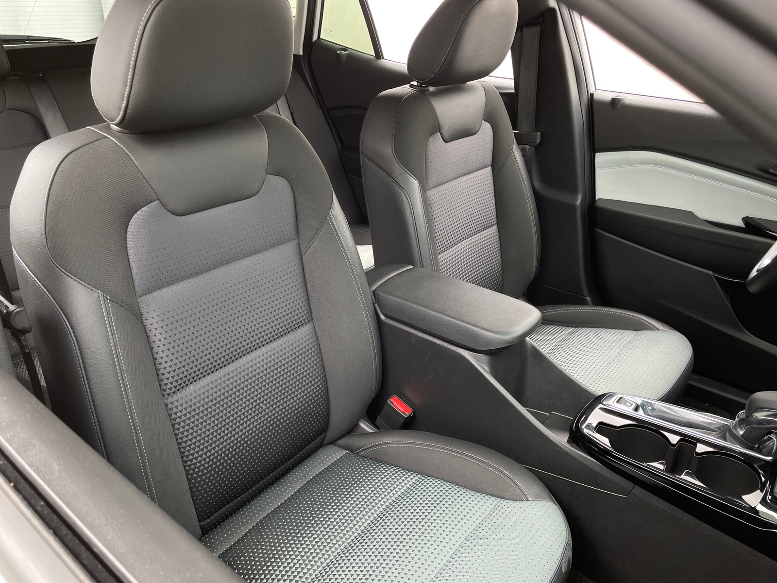 Thumbnail: 2025 Chevrolet Trax - 2