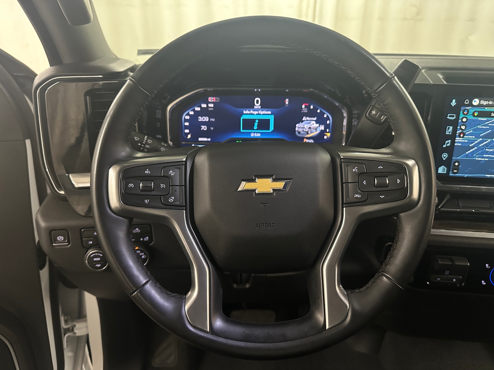 Thumbnail: 2025 Chevrolet Silverado 2500 - 5