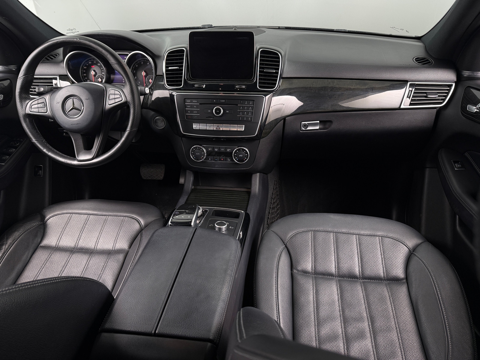 Thumbnail: 2018 Mercedes-Benz GLE - 2