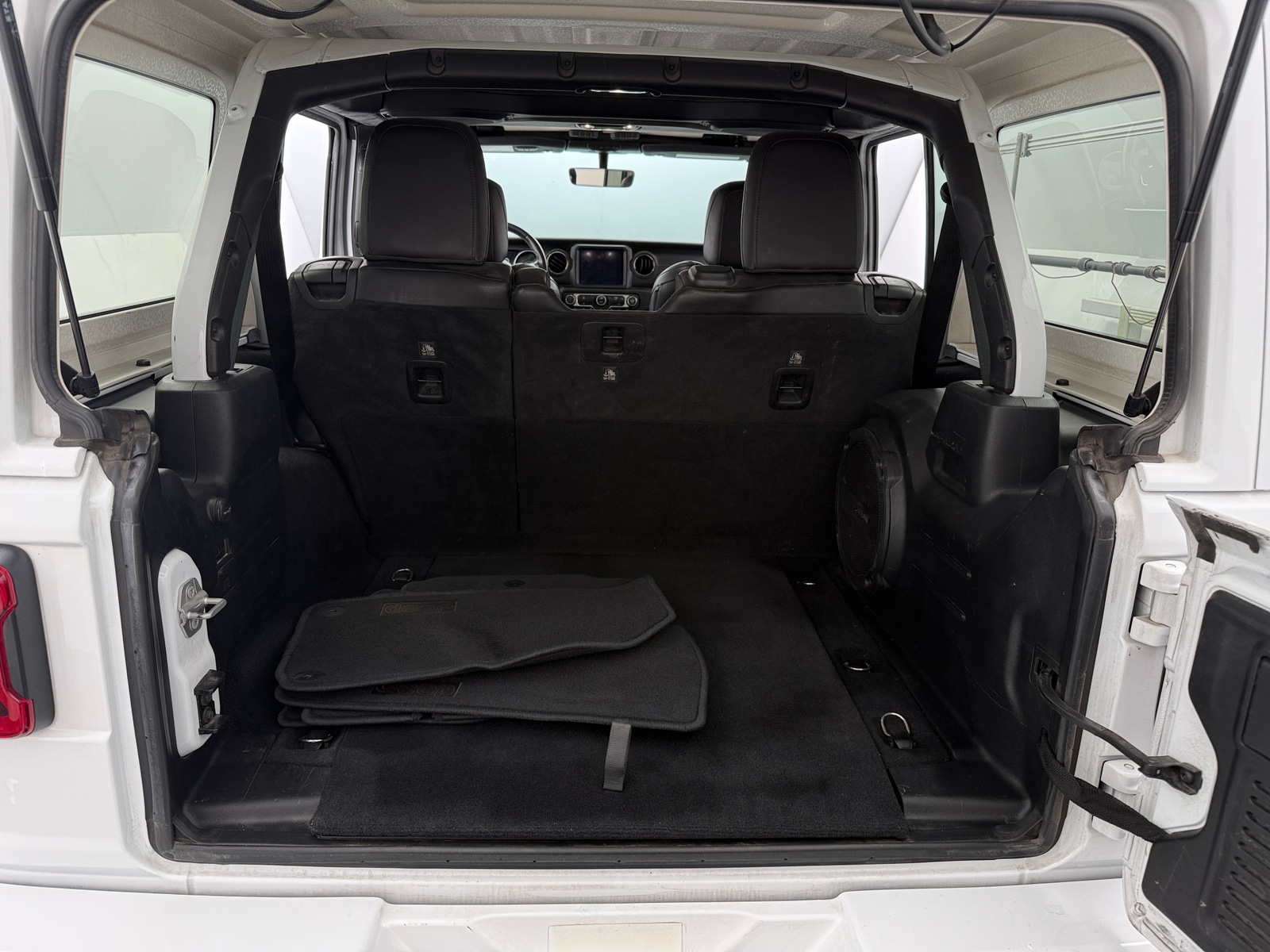 Thumbnail: 2020 Jeep Wrangler - 6