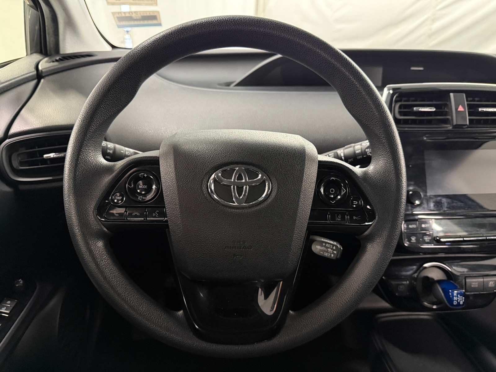 Thumbnail: 2019 Toyota Prius - 5