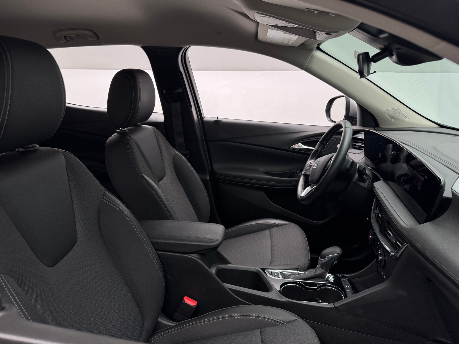 Thumbnail: 2025 Buick Encore GX - 2