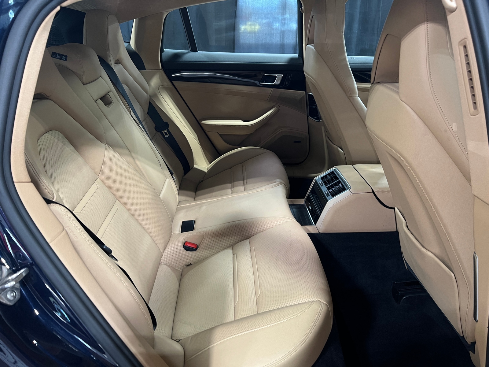 Thumbnail: 2019 Porsche Panamera - 5