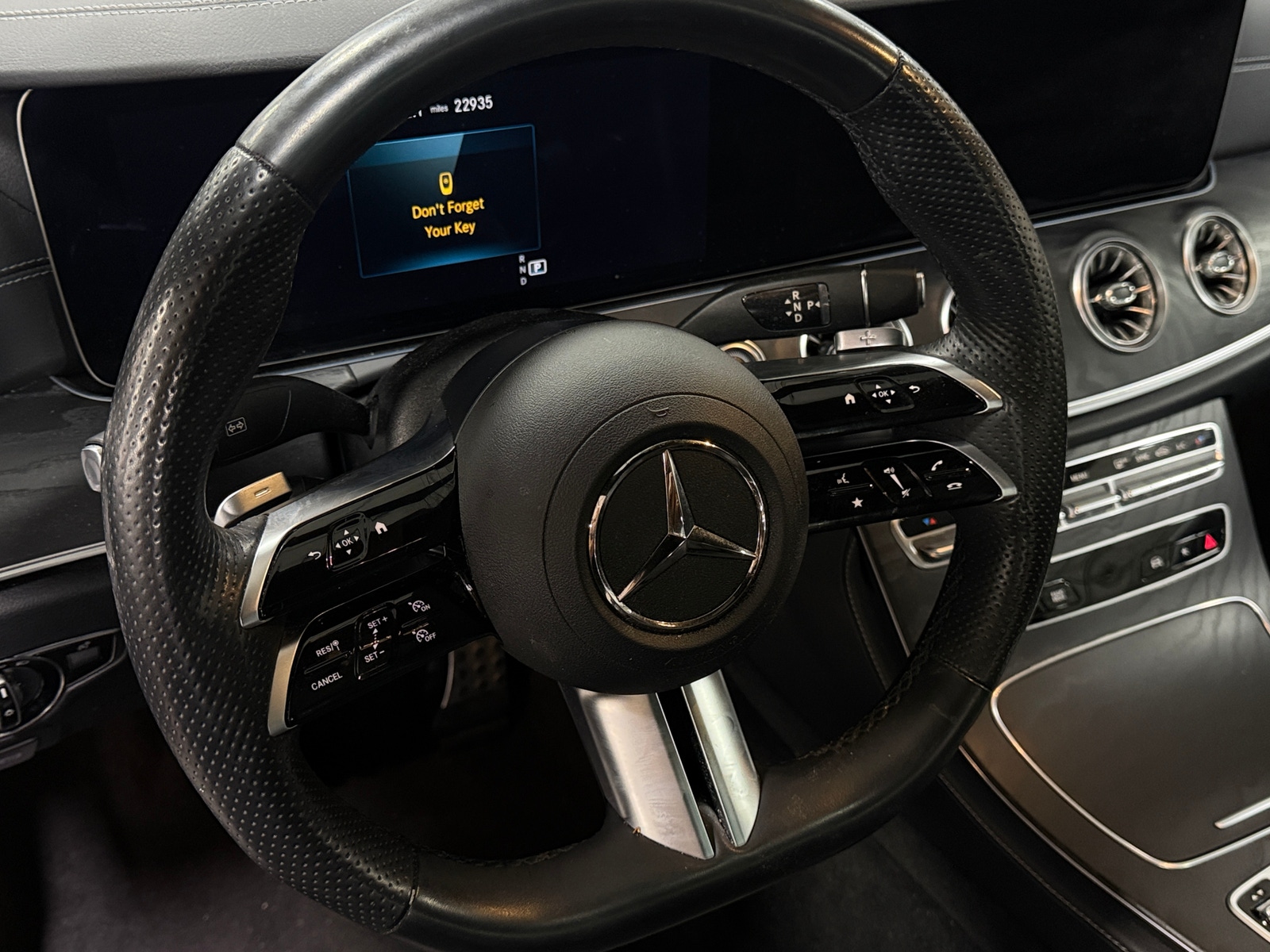 Thumbnail: 2023 Mercedes-Benz E-Class - 3