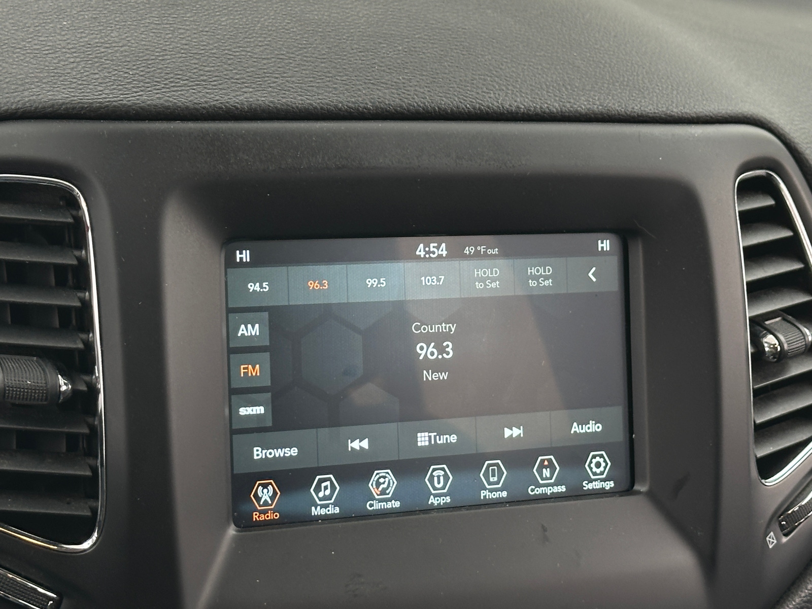 Thumbnail: 2020 Jeep Compass - 4