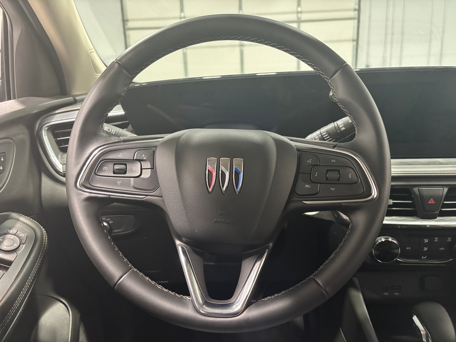 Thumbnail: 2025 Buick Encore GX - 5