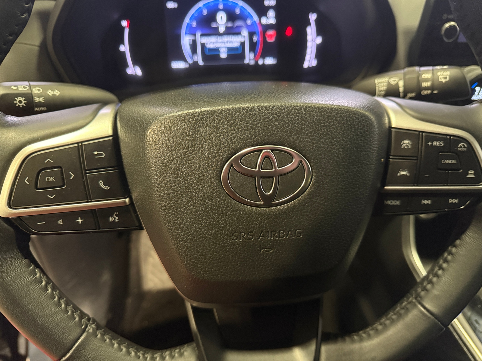 Thumbnail: 2025 Toyota Grand Highlander - 4