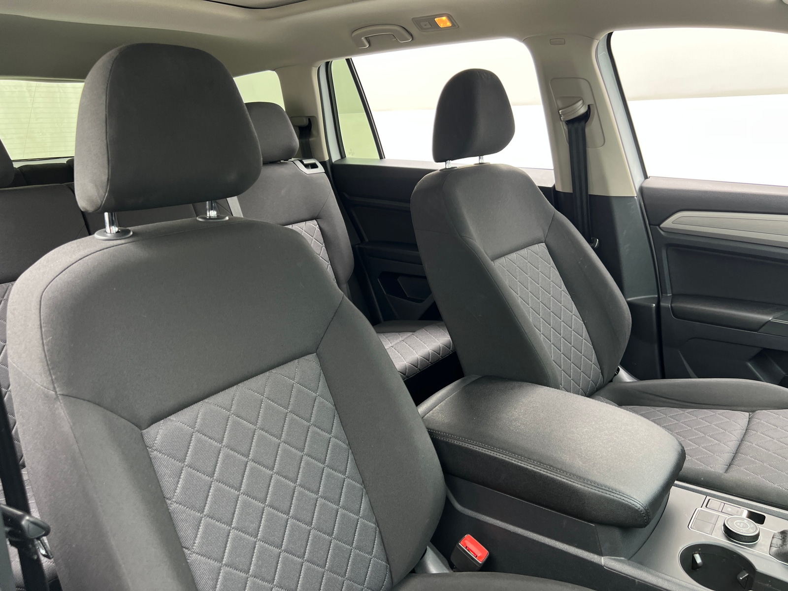 Thumbnail: 2018 Volkswagen Atlas - 2