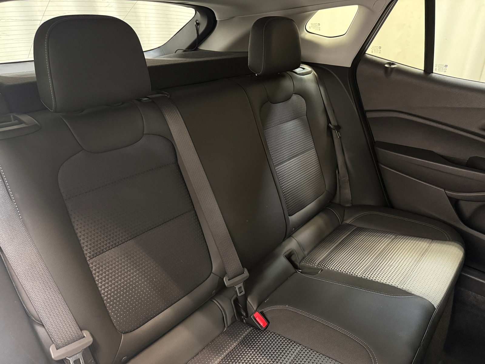 Thumbnail: 2025 Chevrolet Trax - 6