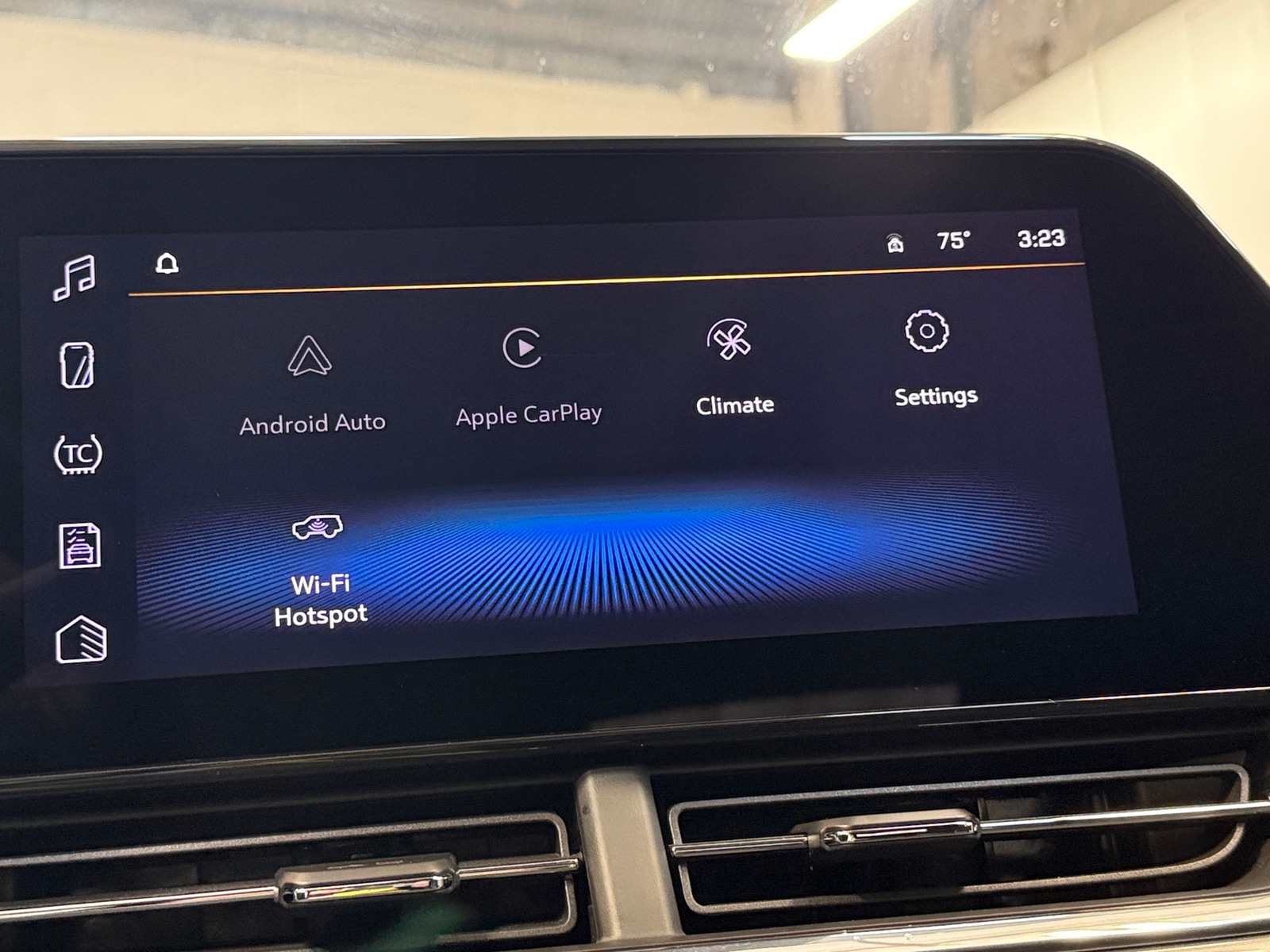 Thumbnail: 2025 Chevrolet Trax - 4