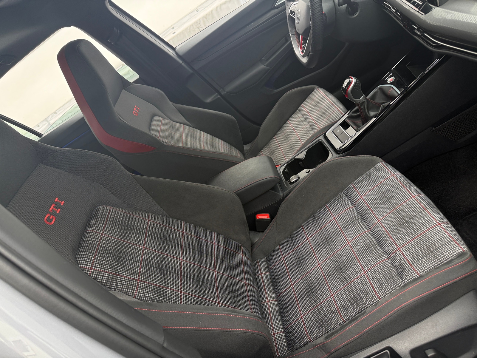 Thumbnail: 2024 Volkswagen Golf - 2