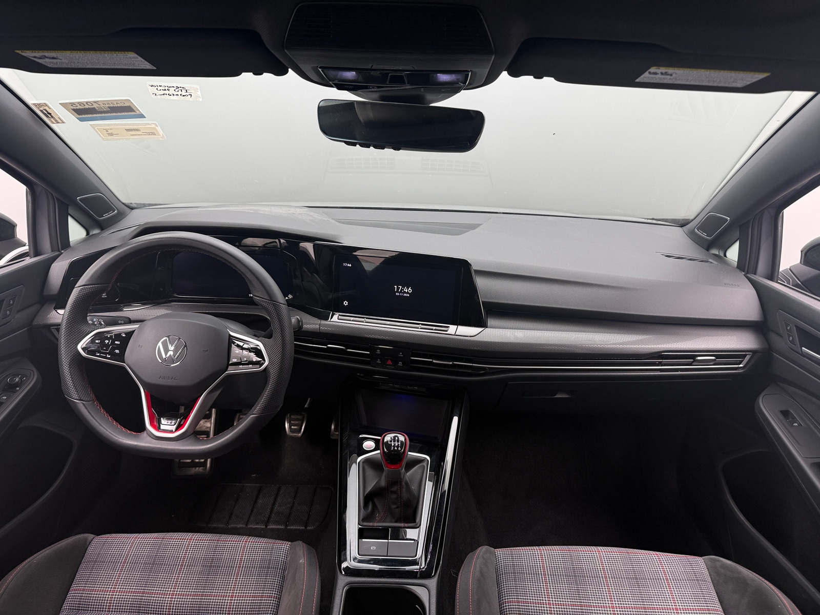 Thumbnail: 2024 Volkswagen Golf - 3