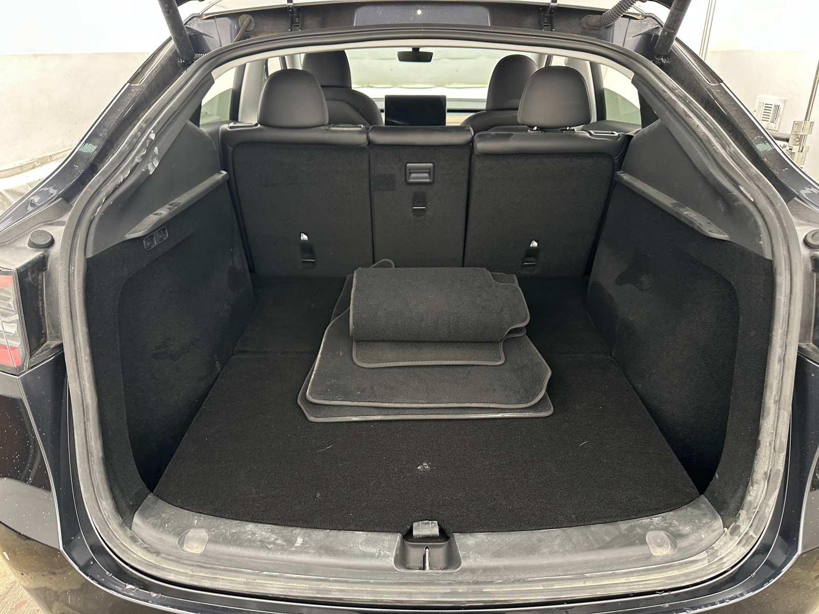 Thumbnail: 2025 Tesla Model Y - 6