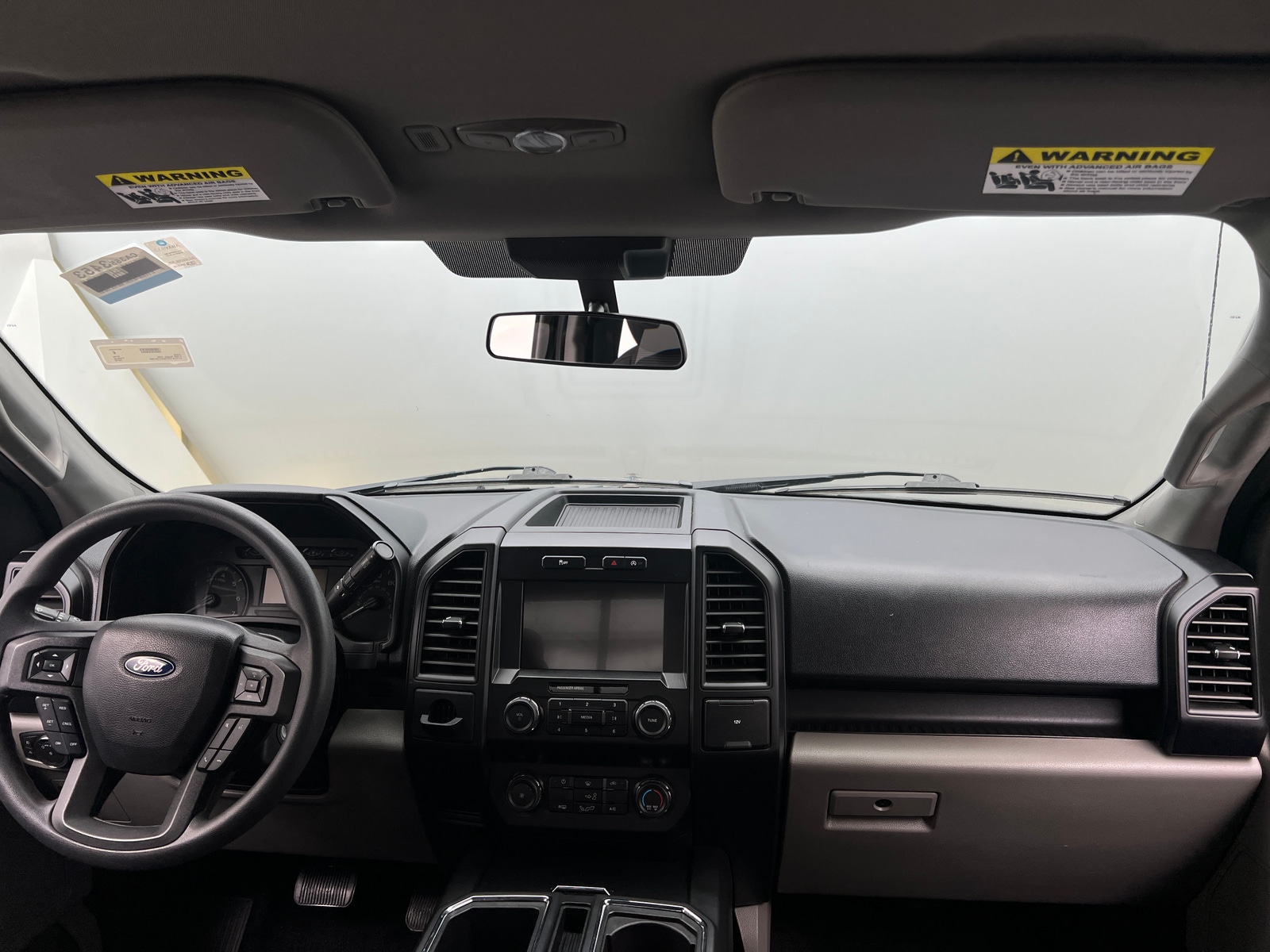 Thumbnail: 2019 Ford Econoline - 3