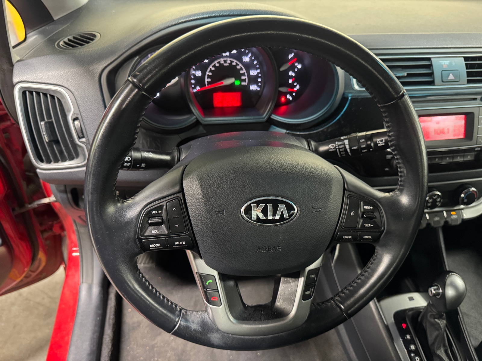 Thumbnail: 2016 Kia Rio - 5