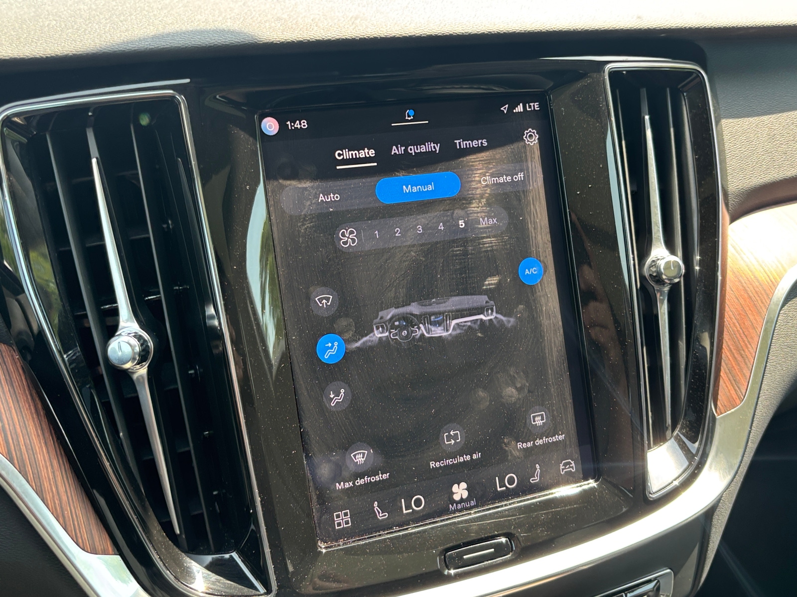 Thumbnail: 2025 Volvo V60 - 3